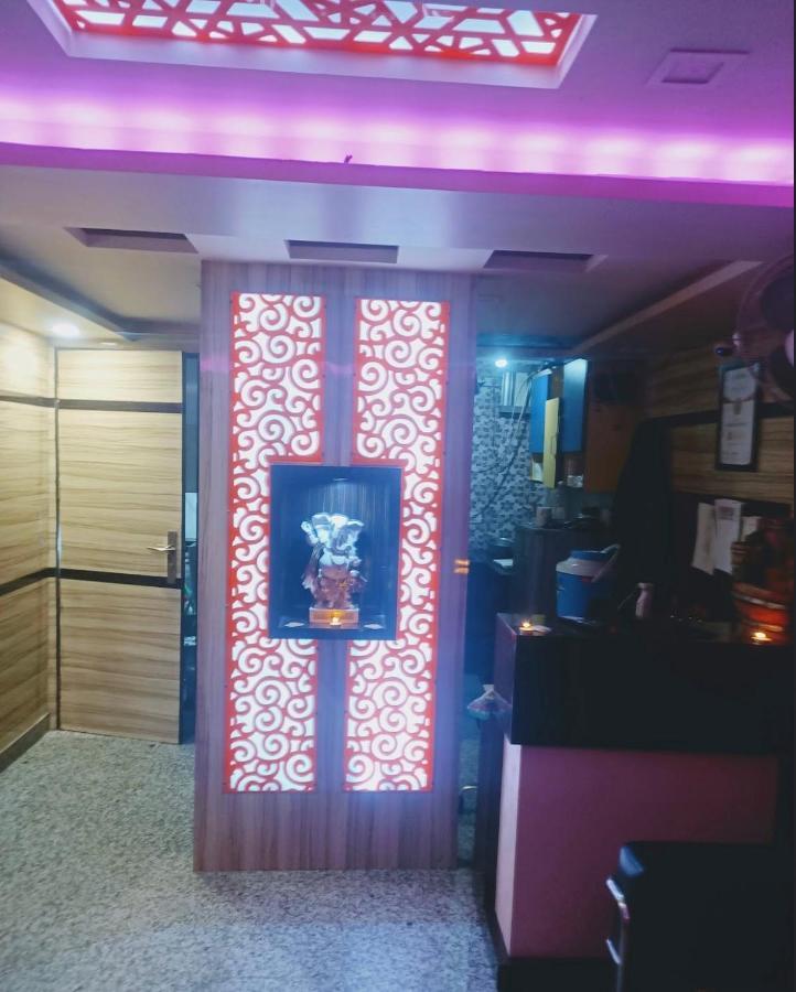 Oyo 86669 Arnav Residency Hotel Nova Deli Exterior foto